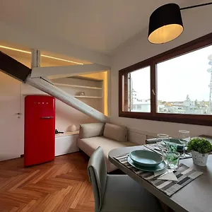 https://kibilu-via-ferrucci.italymilanhotels.net